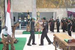 Pangdam IX/Udayana Pimpin Pergantian Irdam dan Danrem 163/WSA