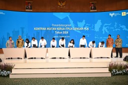 135 Mahasiswa ITPLN Teken Kontrak Program Ikatan Kerja dengan PLN