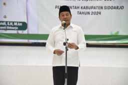 Plt. Bupati Sidoarjo Beri Jaring Pengaman Sosial untuk RT/RW dengan BPJS Ketenagakerjaan
