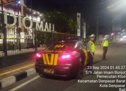 Patroli Subuh Blue Light Patrol Polsek Denpasar Barat Antisipasi Tindak Kriminal