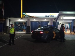 Polsek Kuta Selatan Gelar Patroli Antisipasi Balap Liar dan Kejahatan Malam Hari Jelang Pilkada