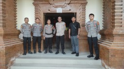 Pengamanan Kantor KPU dan Bawaslu Badung oleh Polresta Denpasar dalam Tahap Kampanye Omp Agung 2024