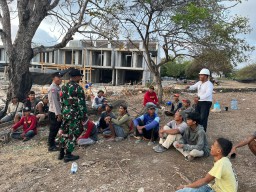 Bhabinkamtibmas dan Bhabinsa Gelar Kegiatan Cooling System untuk Jaga Kamtibmas di Kuta Selatan