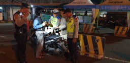 Polsek Kawasan Pelabuhan Gilimanuk Gelar Pemeriksaan Rutin di Pos 2 Pintu Masuk Bali
