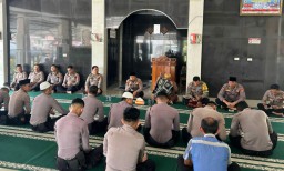 Polres Tanggamus Gelar Binrohtal dan Peringatan Maulid Nabi Muhammad SAW 1446 H