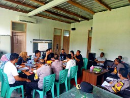 Polres Pesisir Barat Hadiri Rapat Koordinasi Persiapan Debat Pertama Paslon Bupati dan Wakil Bupati Pesisir Barat 2024