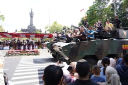 Puncak Peringatan HUT ke 79 TNI, Kodam IX/Udy Gelar Upacara dan Syukuran