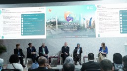 Momentum Hari Pahlawan, PLN Paparkan Inisiatif dan Strategi Pembiayaan Hijau di COP29 Azerbaijan