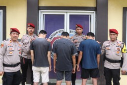 Pengembangan Kasus, Sat Resnarkoba Polres Tanggamus Tangkap Tiga Terduga Pengedar Sabu di Kota Agung Barat