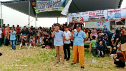 Calon Bupati Kab Pringsewu No Urut 3 Memeriahkan Seni Tari Kudang Kepang Di Area Persawahan Sukoharjo 2 Kec.Sukoharjo