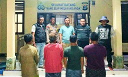 Polsek Pugung Tangkap Empat Pria Terlibat Perjudian Kartu Domino