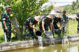 Pangdam Zamroni Cek Ketahanan Pangan dan Dapur Sehat Karangasem