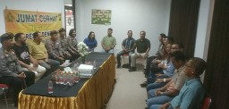 Polresta Denpasar Gelar Jumat Curhat di Desa Pemecutan Kaja