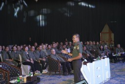 Pangdam Zamroni Paparkan Strategi Leadership Militer