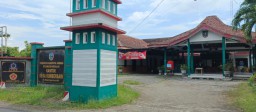 Masyarakat Kantor Desa Sumbersari Megaluh Jombang Contoh Simbol Pelayanan Ramah dan Profesional
