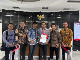 Tim Hukum Khofifah-Emil Siap Kawal Pilihan Warga Jatim