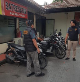 Unit Jatanras Polres Tuban Berhasil Memburu dan Menangkap Pelaku Curanmor di Musholla Mojokerto