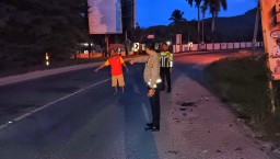 Dua Motor Tabrakan di Tikungan, Satu Pengendara Luka Berat