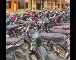 Polisi Gerebek Balap Liar di Pringsewu, 292 Motor Disita, 466 Pemuda Diamankan