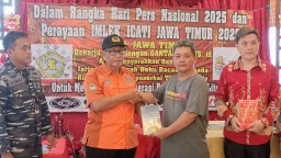 Dukung Literasi,ICATI Jatim Dan Gantaran News Sumbang 500 buku untuk rumah pintar penerbal