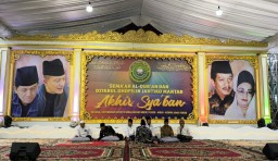 Ribuan Jama'ah Hadiri Sema’an Al-Qur’an dan Dzikrul Ghofilin Jantiko Mantab di Ploso Kediri