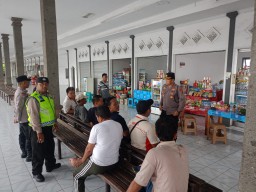 Pesan Kamtibmas Kepada Sopir dan Calon Penumpang di Terminal Gilimanuk.