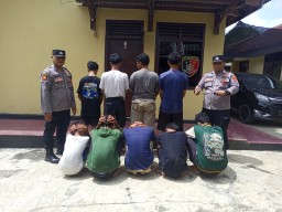 Polisi dan Warga Gagalkan Aksi Tawuran Dua Kelompok Remaja Bersenjata Tajam di Adiluwih Pringsewu