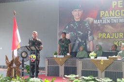 Pangdam Zamroni Berikan Pengarahan kepada Prajurit, PNS dan Persit Kodim 1608/Bima