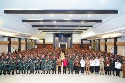 Pangdam Zamroni : Babinsa Garda Terdepan Tangani Sampah