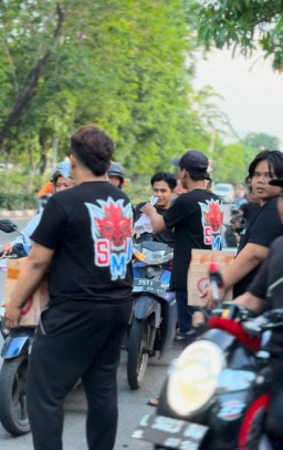 PT. Senopati Manggala Multilindo ( SMM ) Rentcar Berbagi Takjil Gratis Di Bulan Ramadhan Selama satu Bulan Penuh
