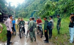 Polsek Semaka Bersama Tim Gabungan Giring Gajah Liar Kembali ke Hutan TNBBS