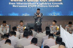 Kapolres Gresik Menggelar Buka Bersama, Sekaligus Menegaskan Supaya Tetap Siaga dan Patroli di Bulan Suci Ramadhan
