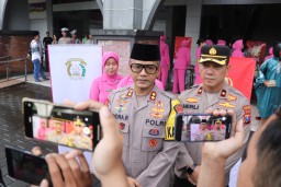 Polres Trenggalek Gelar Pengobatan Gratis dan Berbagi Takjil Sambil Ngabuburit