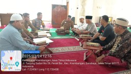Kapolsek Krembangan Gelar Safari Ramadan di Masjid Al Ikhlash dan Silaturahmi dengan Warga