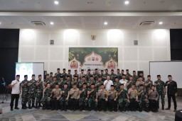 Semakin Kuat Sinergi TNI-Polri, Polres Jember Gelar Buka Puasa Bersama Prajurit