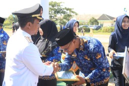 Penghargaan Adiwiyata Tingkat Kabupaten kepada UPT SD Negeri 1 Tanjung Rusia, Kecamatan Pardasuka