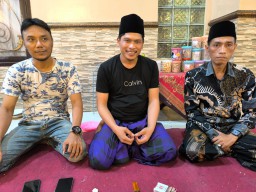 Ketua Umum Ormas Joyosemoyo Menghadiri Acara Walimatul Ursy Di Keluarga Besar H.Rasid Ketua Umum Ormas IPPAMA