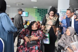 Sidak Pelayanan RSUD Sibar, Wabup Sidoarjo Jumpai Pengerjaan Lantai IGD Mengecewakan