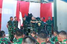 Kunjungi Yonarmed 20/BY, Pangdam IX/Udy: Pasukan yang Hebat Bicaranya Sedikit Tapi Banyak Action