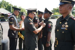 Pangdam Piek Lantik 996 Prajurit Tamtama TNI AD