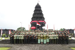 Peringati Hari Bakti ke-68, Pangdam IX/Udayana Pimpin Ziarah di TMP Pancaka Tirta