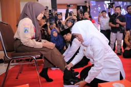 Gubernur Khofifah Optimis Sinergi Dengan Pilar Sosial Turunkan Kemiskinan Ektrem Jatim Hingga Nol Persen di 2026