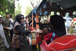Jumat Berkah, Wakil Bupati Sidoarjo Manfaatkan Gajinya Untuk Kegiatan Sosial