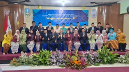 Kepala SMAN 8 Surabaya Tri Kurniawati merasa bangga, 66 siswa berhasil diterima PTN Jalur SNBP