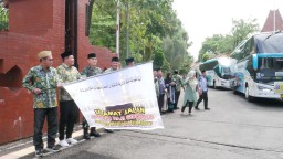 Bupati Sidoarjo Lepas Pemberangkatan 752 Calon Jamaah Haji Sidoarjo Menuju Tanah Suci