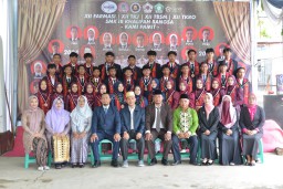 Pelepasan Kelulusan Siswa/Siswi Kelas XII Smk Islam Bina Khalifah Bangsa ,Pink Campus T.P 2024/2025