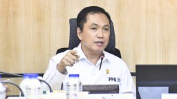 KETUA KPPU : MERGER GRAB-GOTO JANGAN MELANGGAR UU PERSAINGAN USAHA