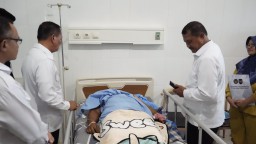 TIBA DI NABIRE, DIRJENPAS LANGSUNG SAMBANGI PETUGAS LAPAS YANG TERLUKA