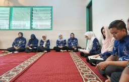 Tingkatkan Kualitas Spiritual Petugas dan Warga Binaan, Lapas Kelas IIA Sidoarjo Gelar Pengajian Rutin