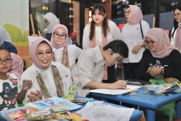 Tingkatkan Kemandirian Penyandang Disabilitas, DWP Kemensos Salurkan ATENSI di RAP Surabaya